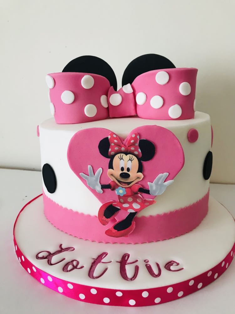Minnie Mouse cake kent